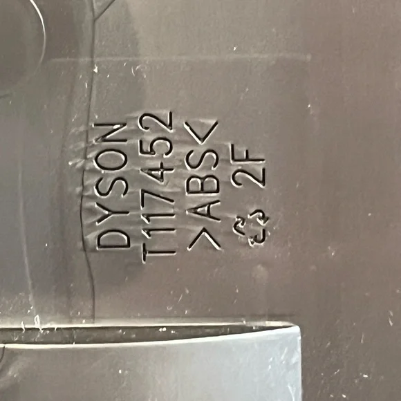 DYSON C7 V8 Cordless Stick Vacuum Docking Wall Station Mount Bracket Holder - Picture 13 of 16